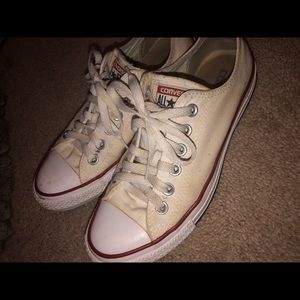 Low top white Converse